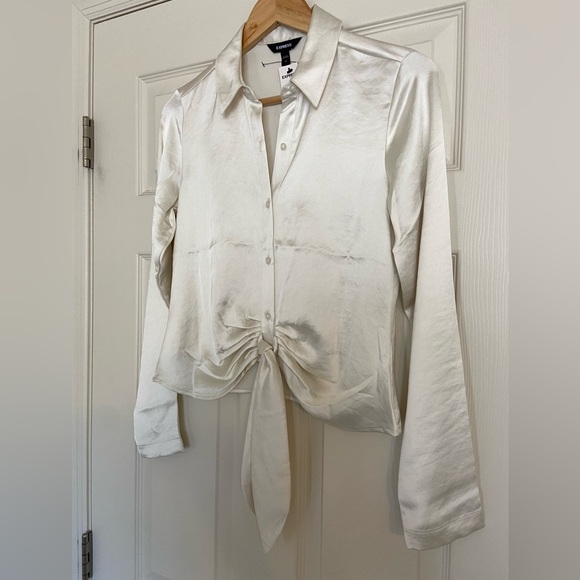 NWT Express Portofino crème color button down blouse top with tie front - Picture 2 of 11